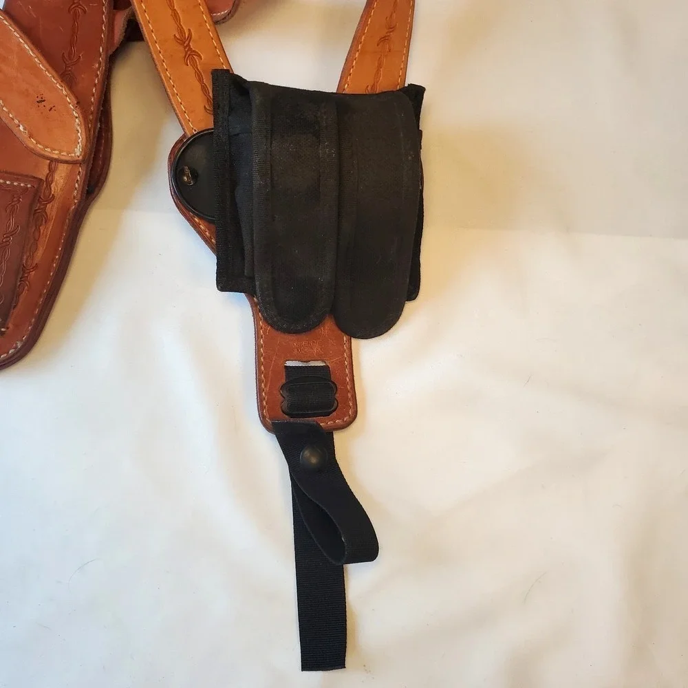 Large Frame Revolver Leather Vertical Shoulder Holster McKenzie‎ Saddlery -READ